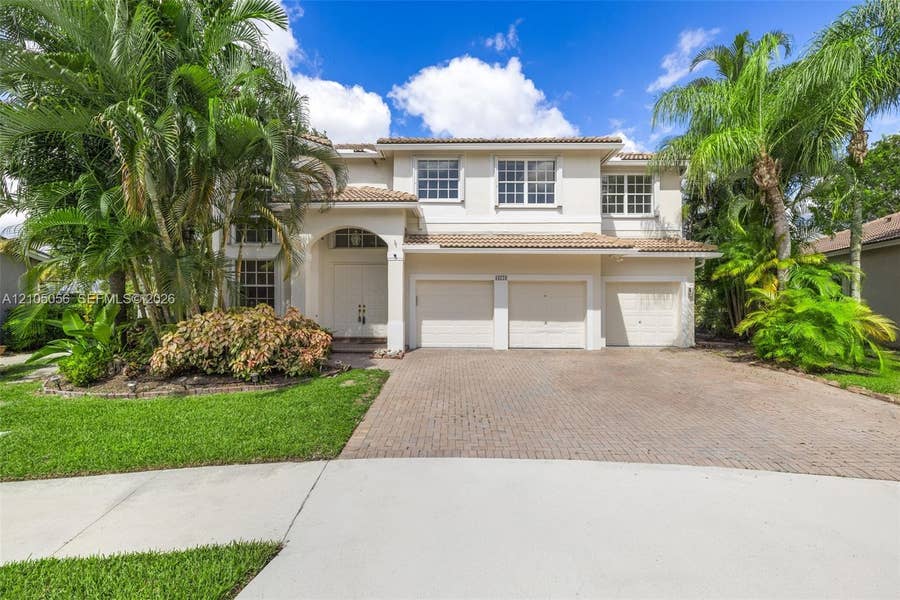 Property photo for 16729 Amber Lake, Weston, FL
