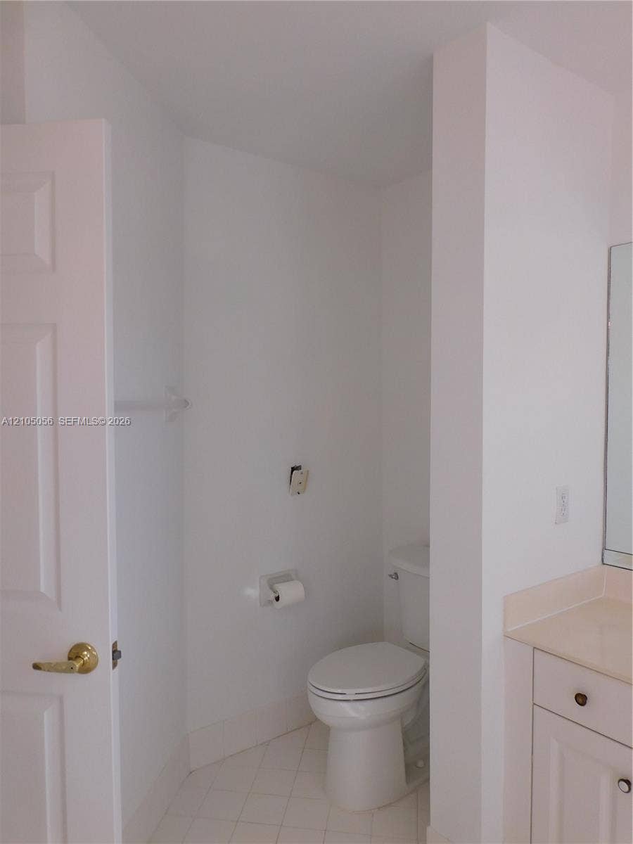 16729 Amber Lake, Weston, FL 33331 Primary bedroom toiltetry