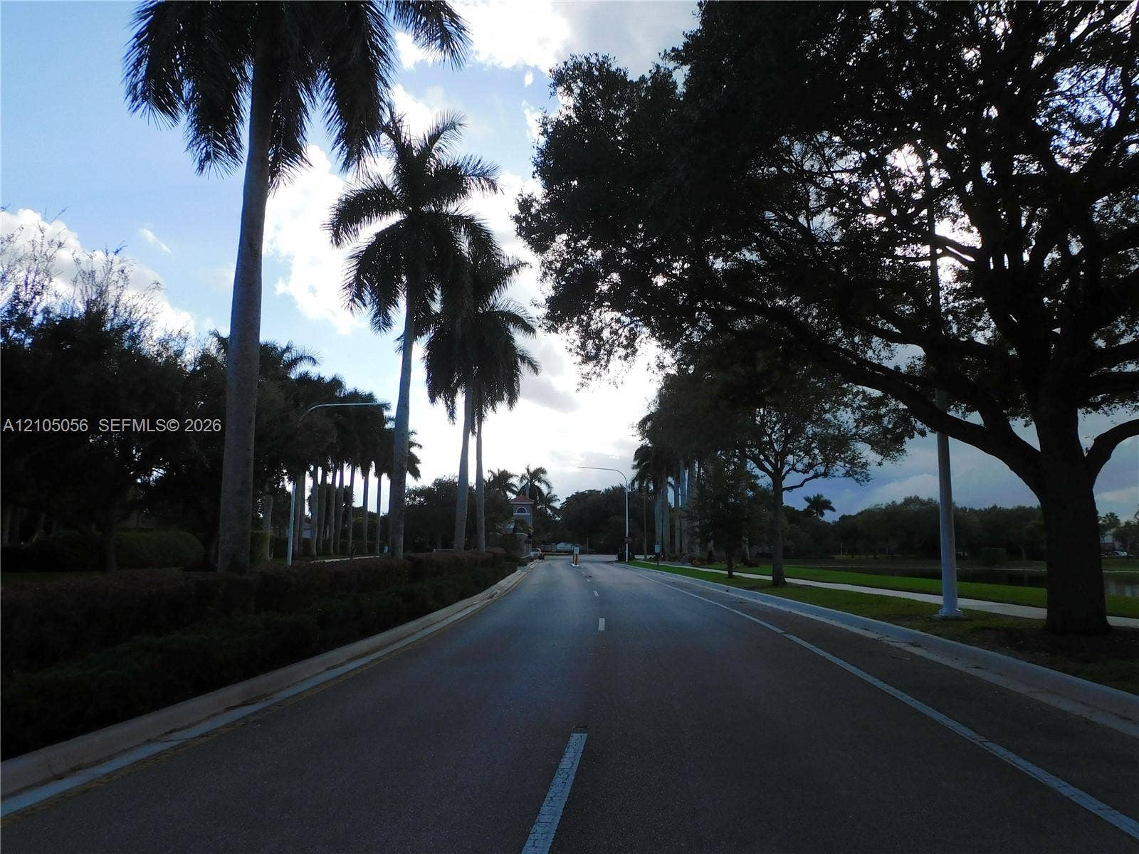16729 Amber Lake, Weston, FL 33331 Welcoming entrance to Emerald Lake Estates - 24/7 manned gated gate is an added security.