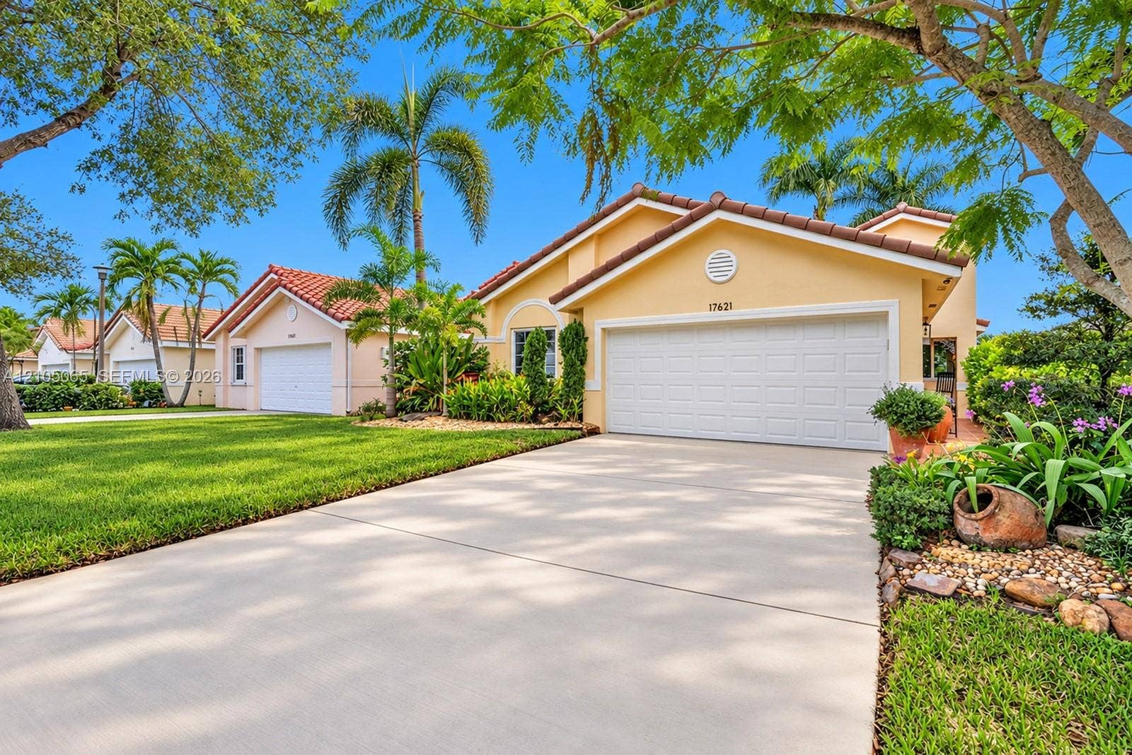 17621 SW 4th Court, Pembroke Pines, FL 33029 Photo 4