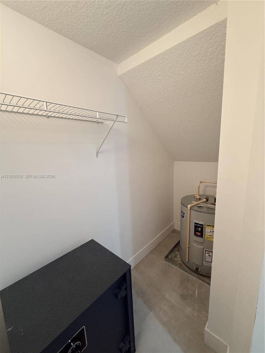 717 NE 191st Street, Miami, FL 33179 Photo 6