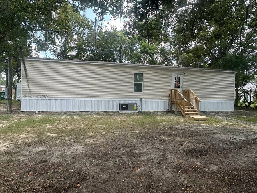 Property photo for 862 NE Coldwater Avenue, Lake City, FL