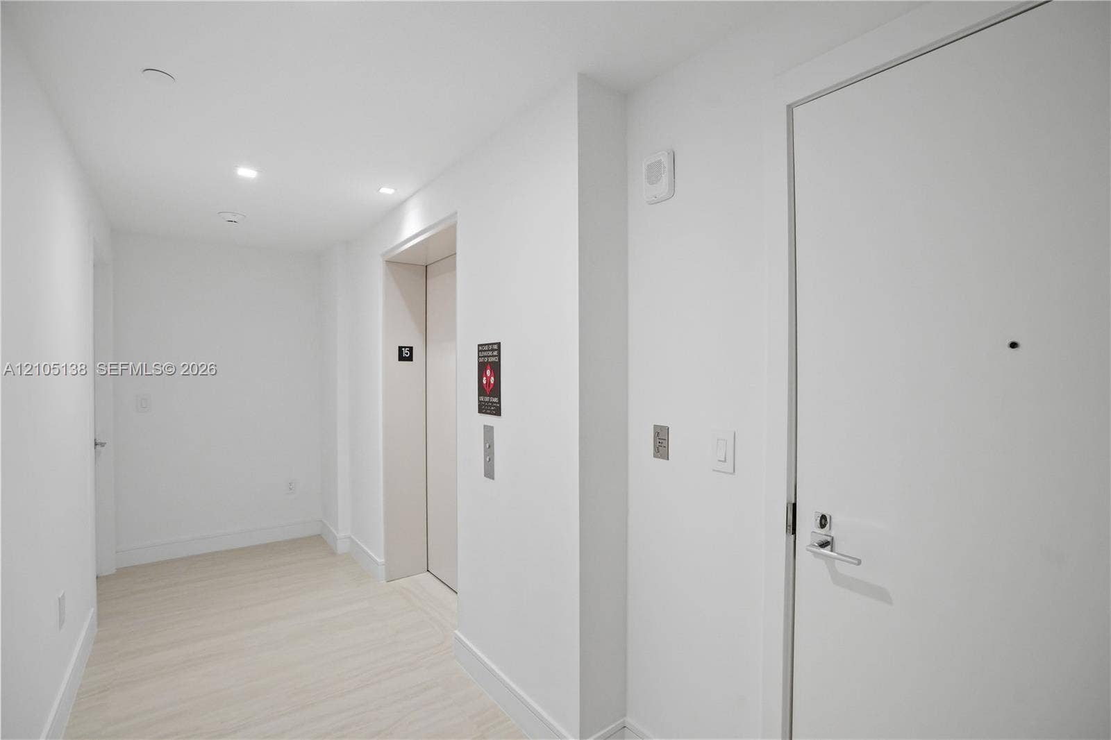 2411 Laguna Circle, #1505, North Miami, FL 33181 Photo 4