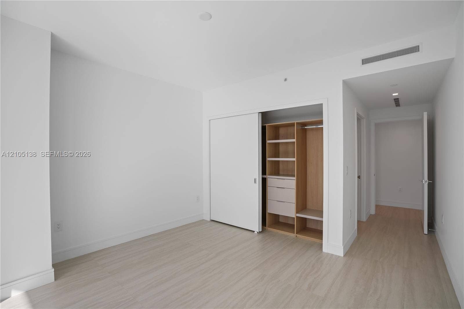 2411 Laguna Circle, #1505, North Miami, FL 33181 Photo 22