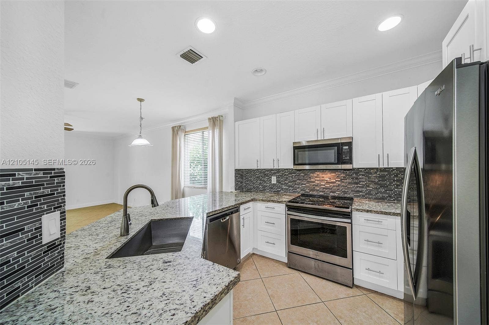 1058 Golden Cane Drive, Weston, FL 33327 Photo 7