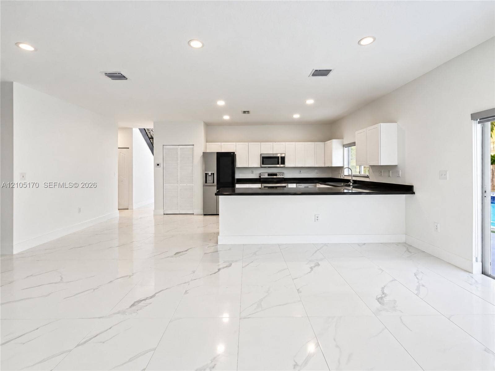 15579 SW 10th Lane, Miami, FL 33194 Photo 11