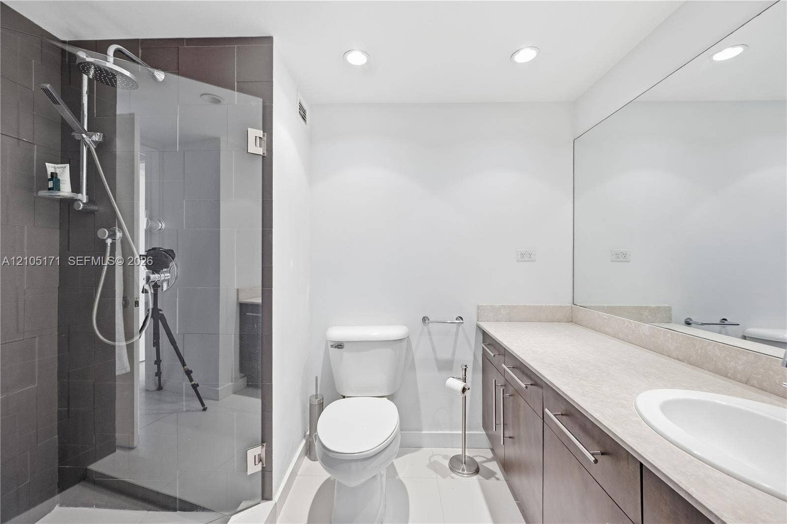2301 Collins Avenue, #606, Miami Beach, FL 33139 Photo 2