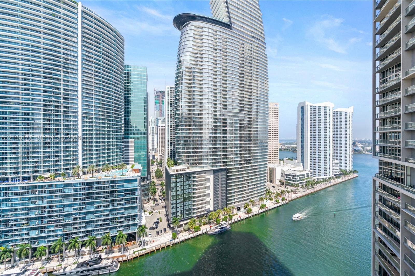 475 Brickell Avenue, #2414, Miami, FL 33131 Photo 36