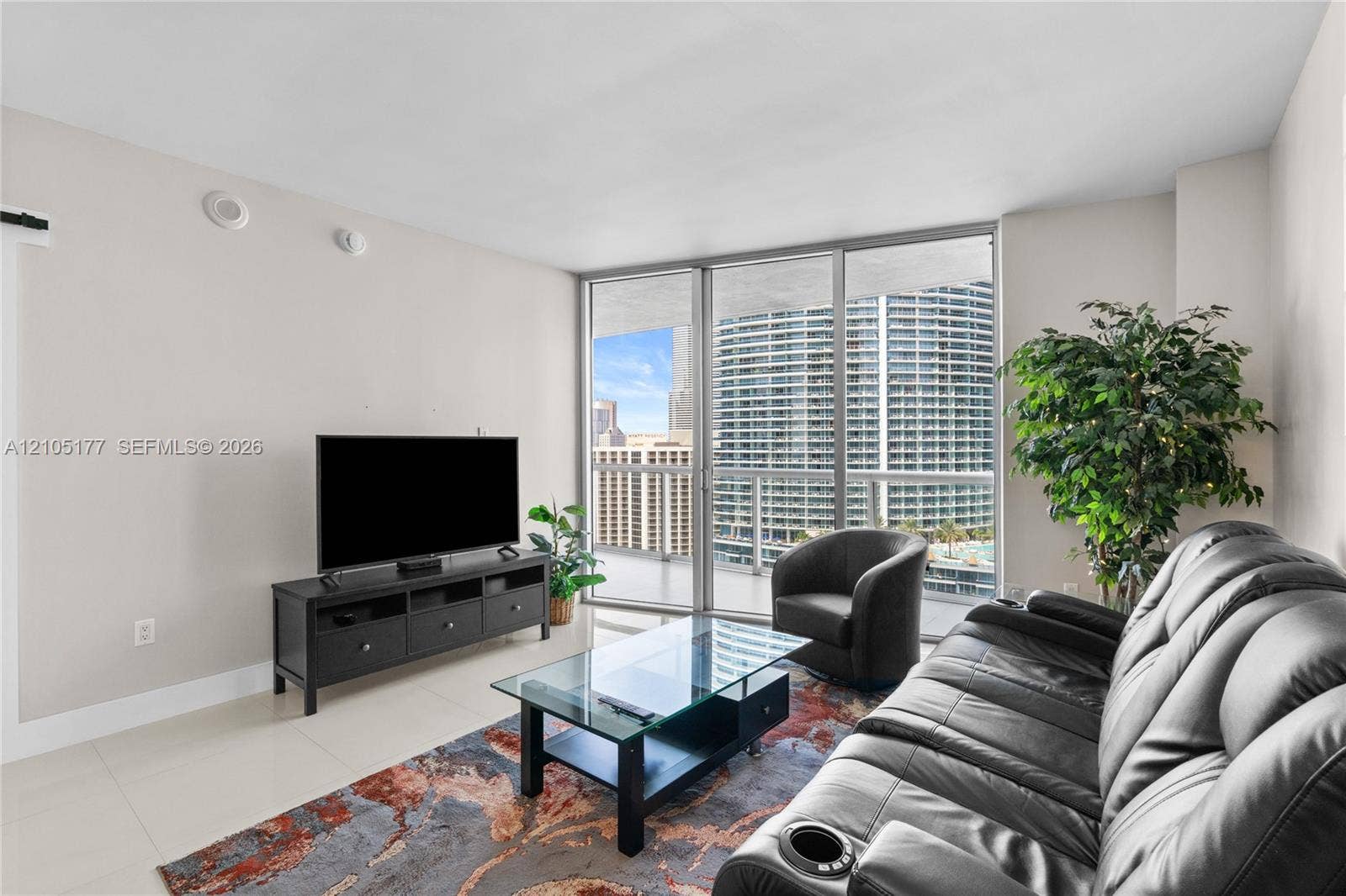 475 Brickell Avenue, #2414, Miami, FL 33131 Photo 5