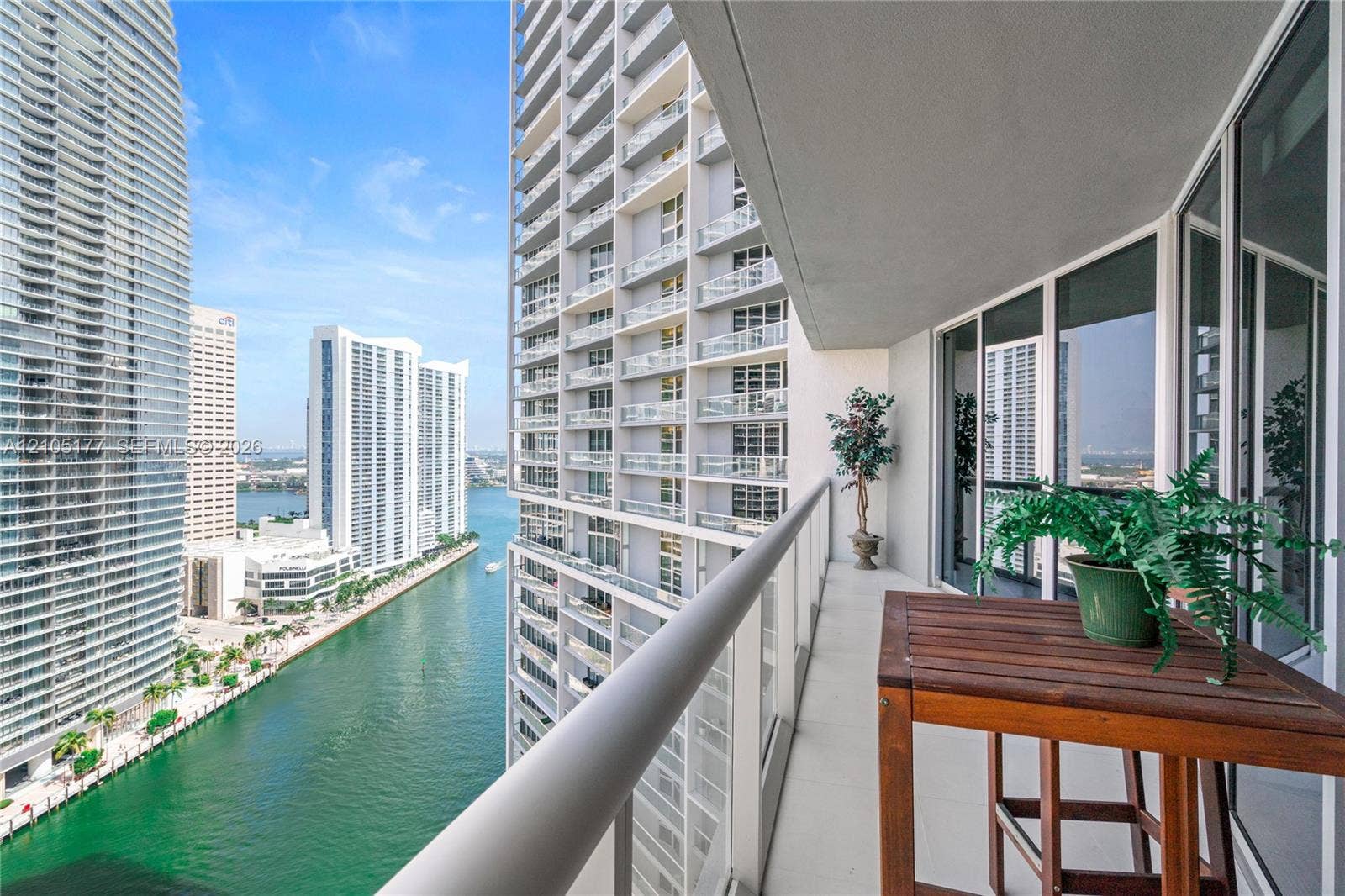 475 Brickell Avenue, #2414, Miami, FL 33131 Photo 35