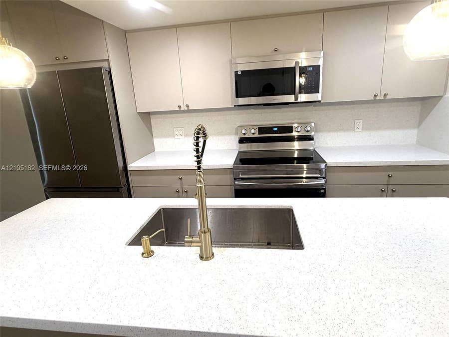 Property photo for Hialeah, FL
