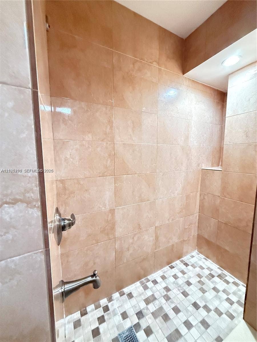 1801 S Ocean Drive, #243, Hallandale Beach, Hallandale Beach, FL 33009 Photo 21