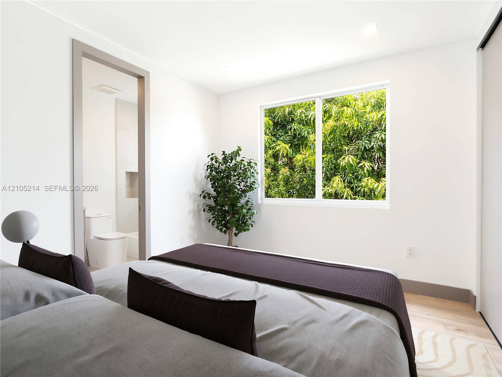 721 SW 7th Avenue, Fort Lauderdale, FL 33315 Bedroom 2 with ensuite bathroom