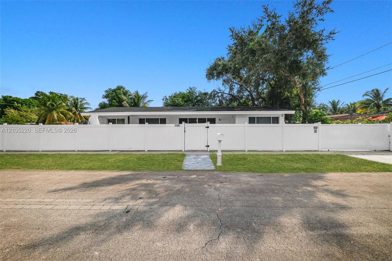 17251 NE 2nd Court, North Miami Beach, FL 33162 Photo 20