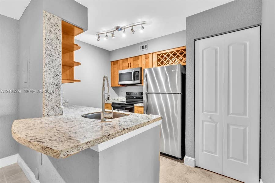 Property photo for 2831 N Oakland Forest Drive, #113, Oakland Park, FL