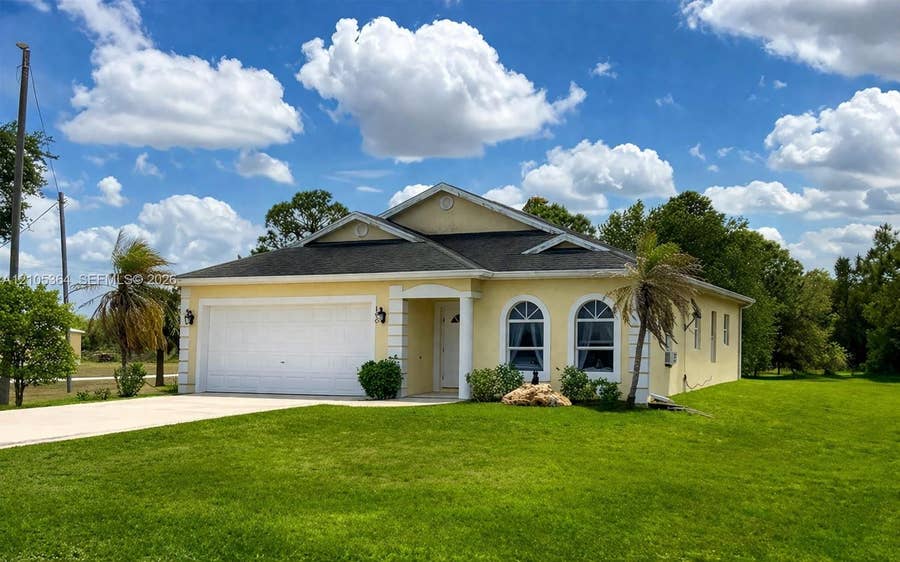 Property photo for 166 Pine Cone Avenue, Clewiston, FL