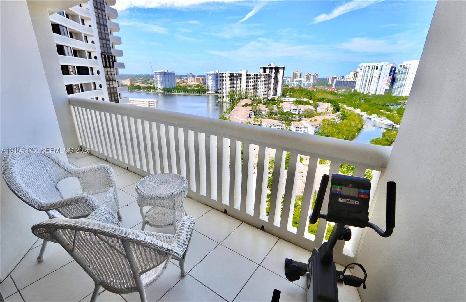 1000 Island Boulevard, #2005, Aventura, FL 33160 Photo 18
