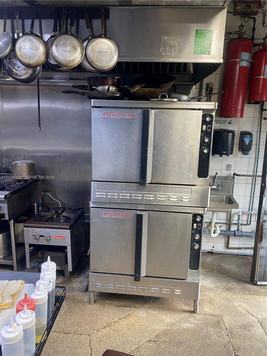 Stainless steel double-stack commercial convection ovens with integrated controls