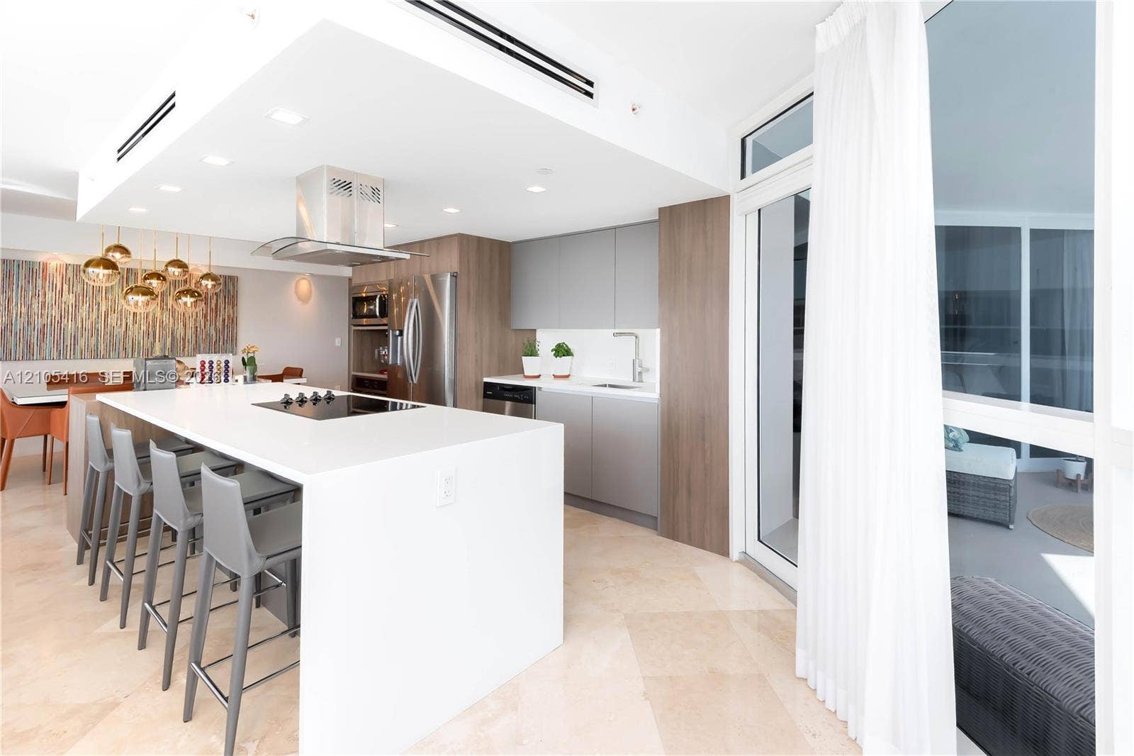 6301 Collins Avenue, #1105, Miami Beach, FL 33141 Photo 8