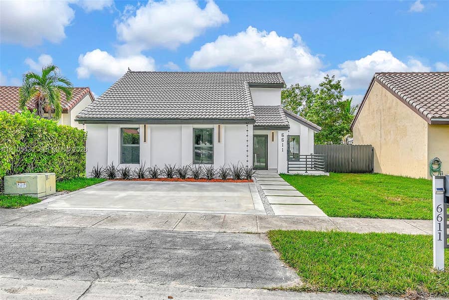 Property photo for 6611 SW 127th Path, Miami, FL