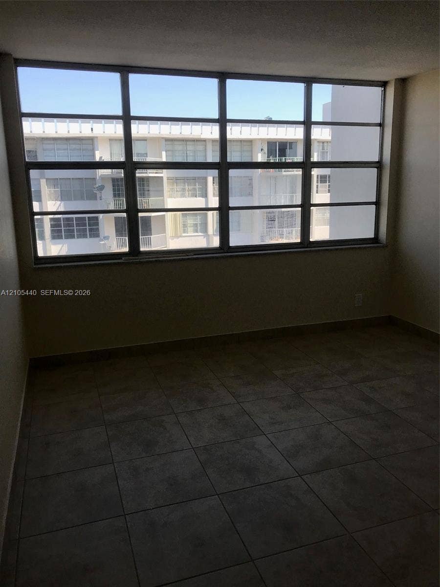 16710 NE 9th Avenue, #707, North Miami Beach, North Miami Beach, FL 33162 Expansive window offering abundant natural light and tile flooring