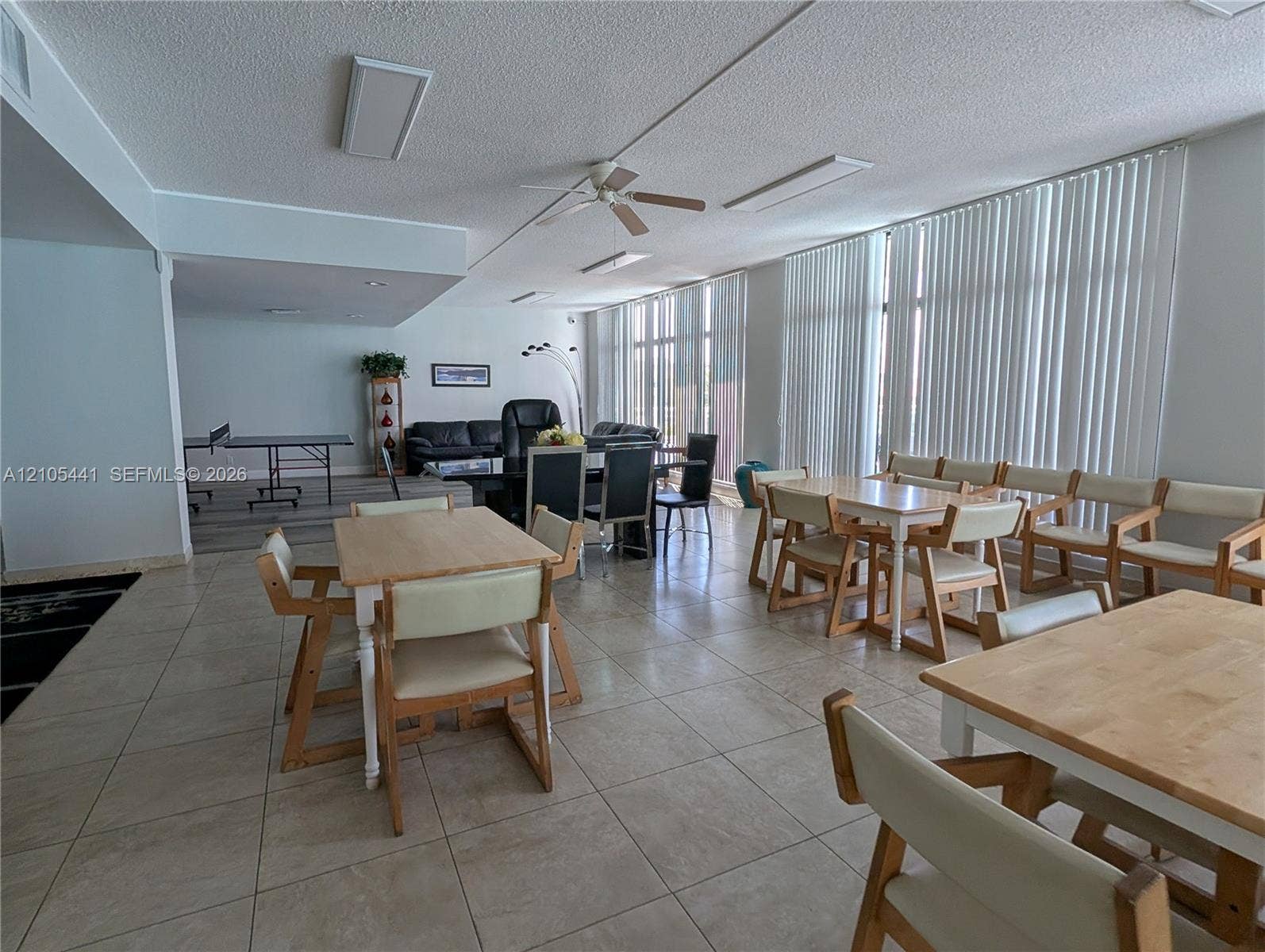 437 Golden Isles Drive, #15F, Hallandale Beach, FL 33009 Community Room