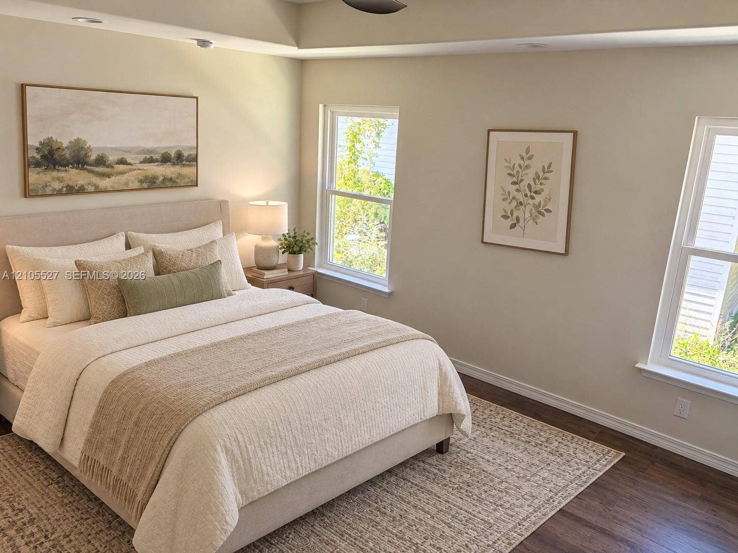 Tray ceiling with recessed lighting