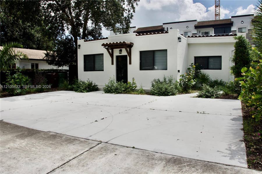 Property photo for 158 E 4th Street, Hialeah, FL