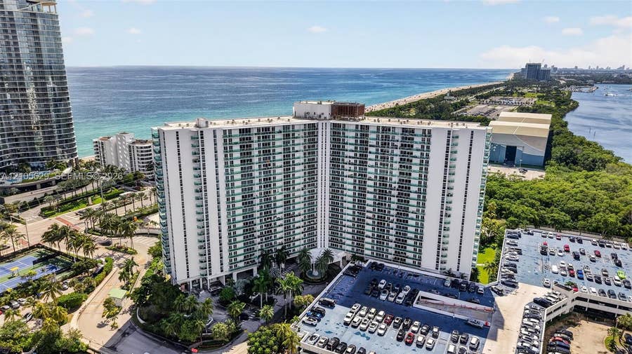 Property photo for 100 Bayview Drive, #710, Sunny Isles Beach, FL