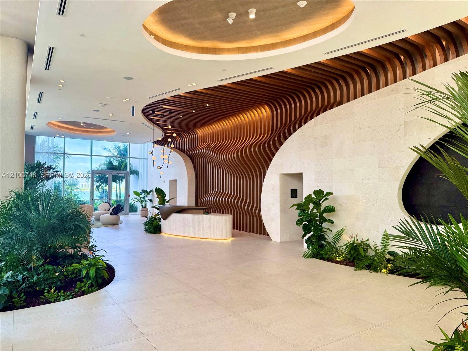 725 NE 24, #5401, Miami, Miami, FL 33137 1st floor lobby