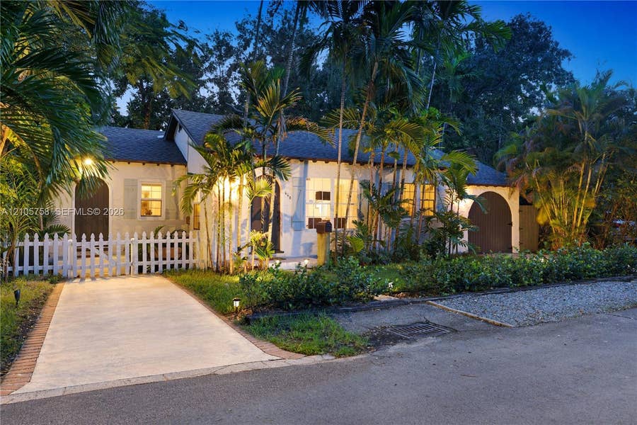 Property photo for 668 NE 70th Street, Miami, FL