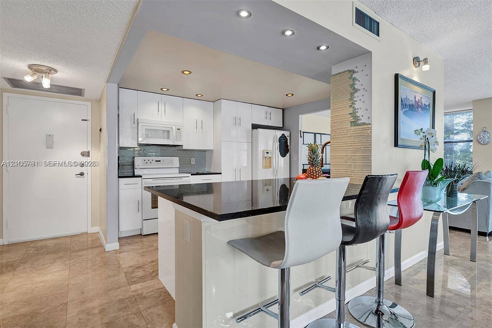 1000 Parkview Drive, #231, Hallandale Beach, Hallandale Beach, FL 33009 Photo 2