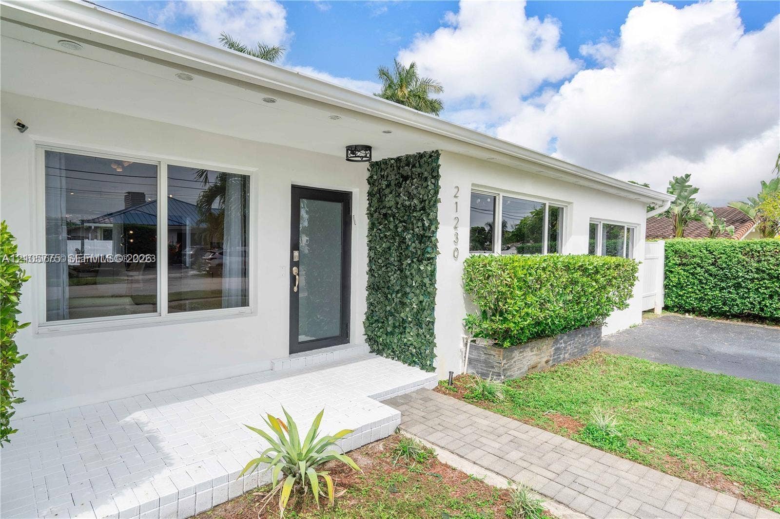 21230 NE 24th Court, Miami, FL 33180 Photo 2