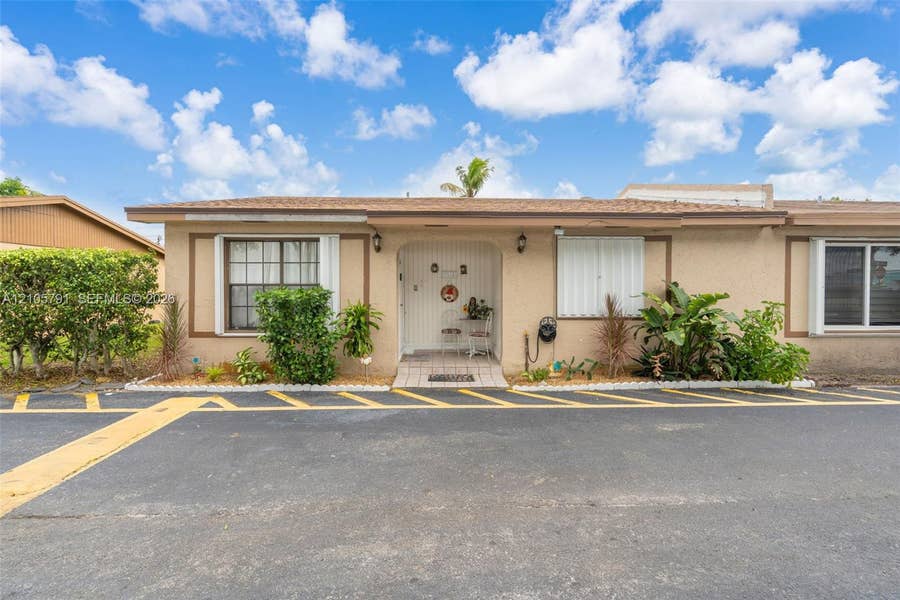 Property photo for 7810 Pembroke Road, #7810, Miramar, FL