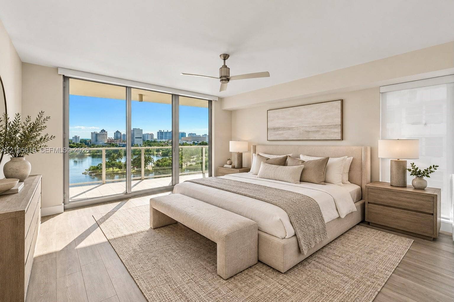 1180 N Federal Highway, #810, Fort Lauderdale, FL 33304 Spacious Eastern Primary Suite.