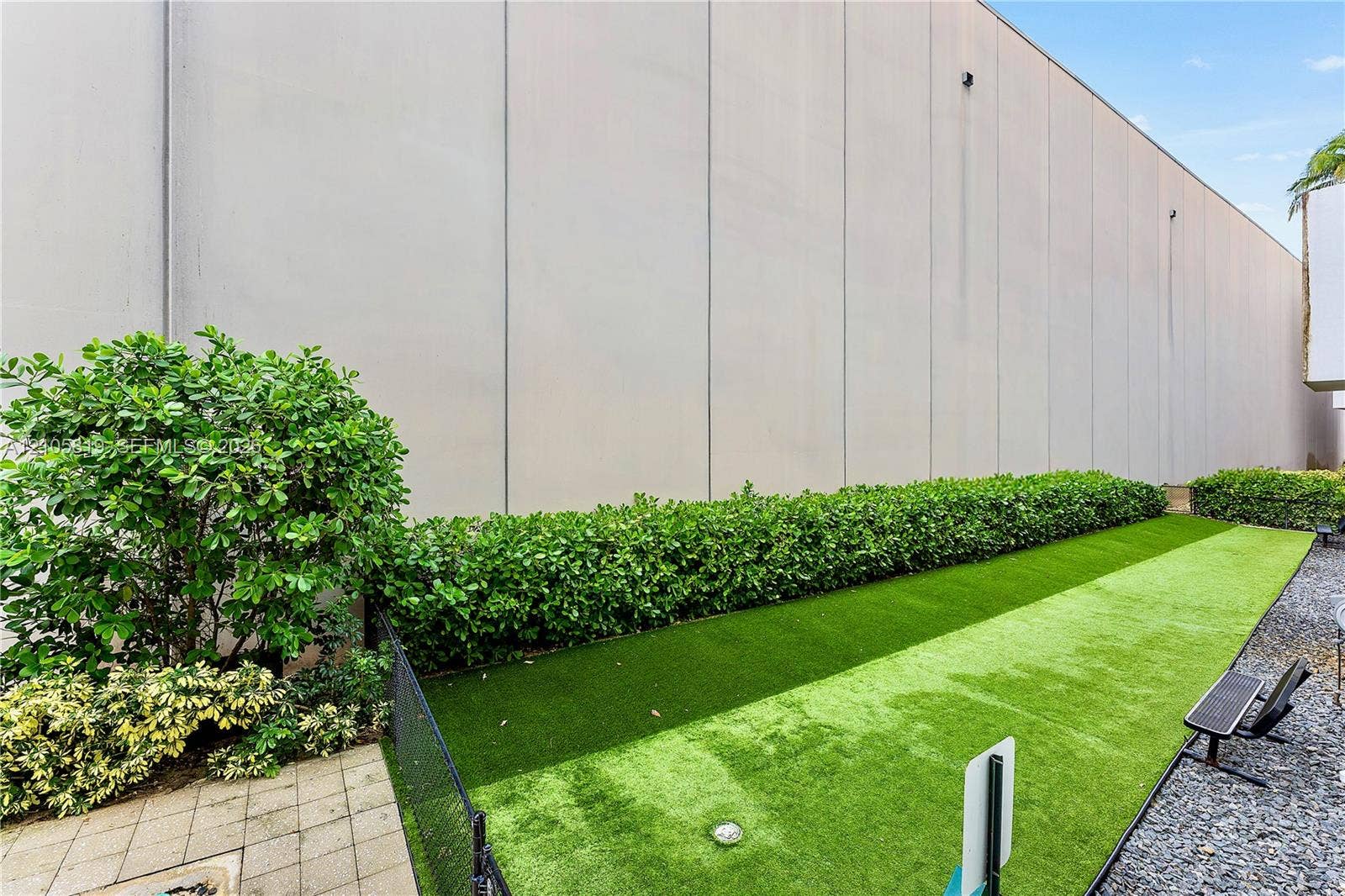 1180 N Federal Highway, #810, Fort Lauderdale, FL 33304 Western Dog Walk. Fenced in to play with others.