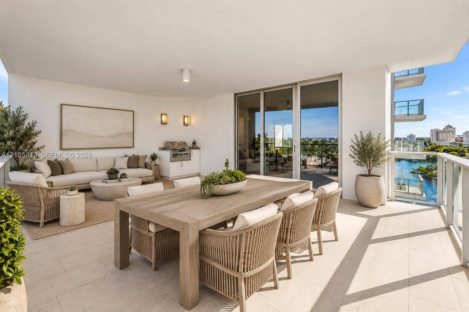 1180 N Federal Highway, #810, Fort Lauderdale, FL 33304 Western Terrace with BBQ. Large Space to entertain or relax.