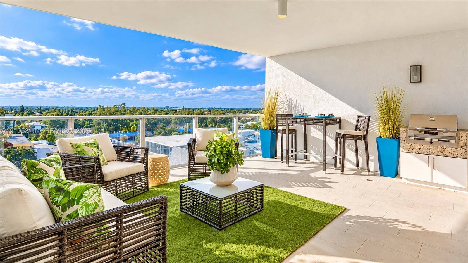 1180 N Federal Highway, #810, Fort Lauderdale, FL 33304 Western Terrace with BBQ providing Skyline & Sunset Views.