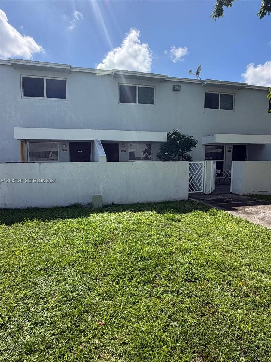 1969 NW 5th Place, #433, Miami, FL 33136 Photo 2