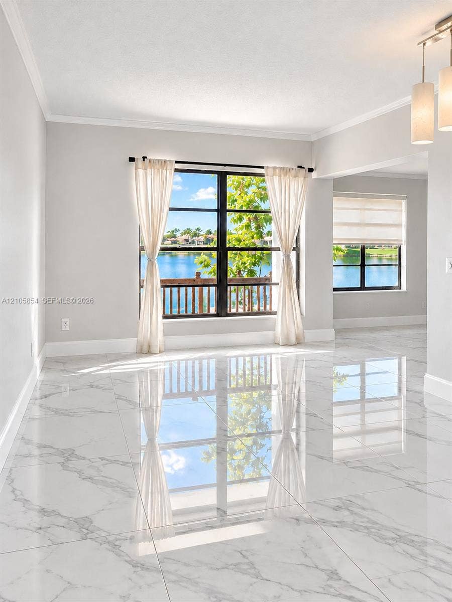 454 NW 97th Place, Miami, FL 33172 Photo 8