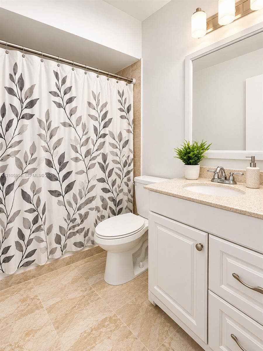 454 NW 97th Place, Miami, FL 33172 Photo 42