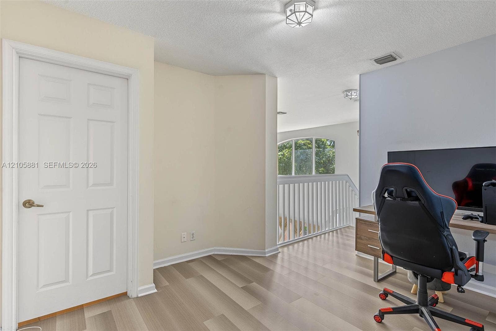 1588 SW 191st Avenue, Pembroke Pines, FL 33029 upstairs office nook