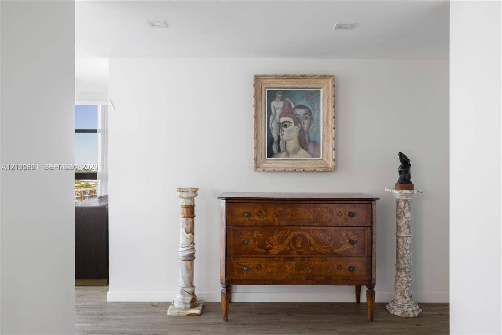 9 Island Avenue, #1215, Miami Beach, FL 33139 Neutral-toned walls and wood-finish flooring with recessed ceiling lighting
