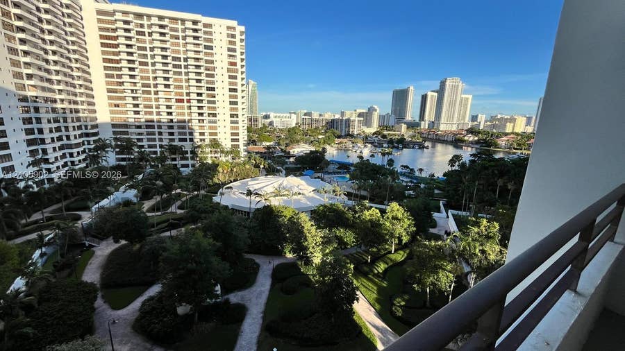 Property photo for 600 Three Islands Boulevard, #913, Hallandale Beach, FL