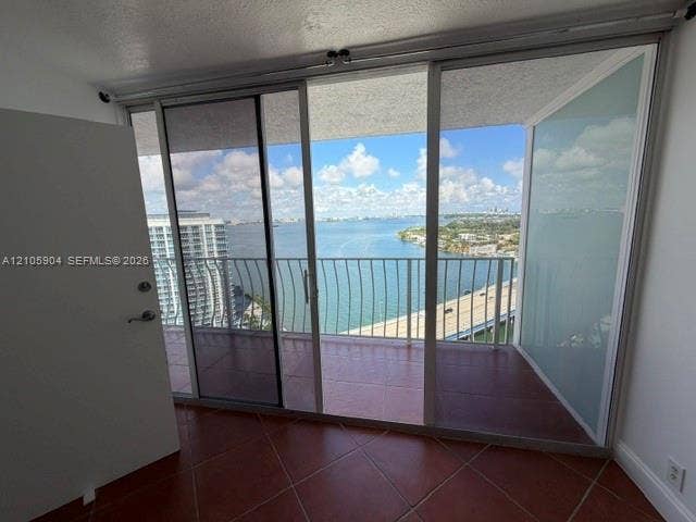 7601 E Treasure Drive, #2417, North Bay Village, North Bay Village, FL 33141 Photo 6