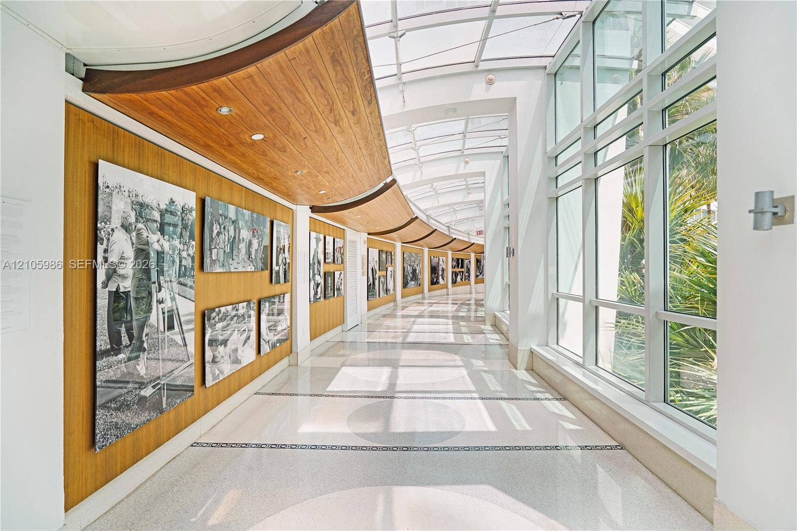 4401 Collins Avenue, #2209, Miami Beach, FL 33140 Hotel hallway