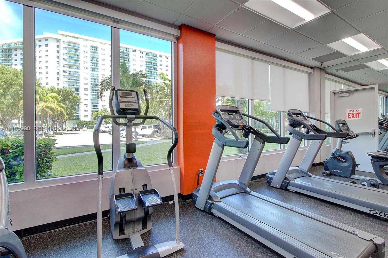 19380 Collins Avenue, #PH-6, Sunny Isles Beach, FL 33160 Photo 20