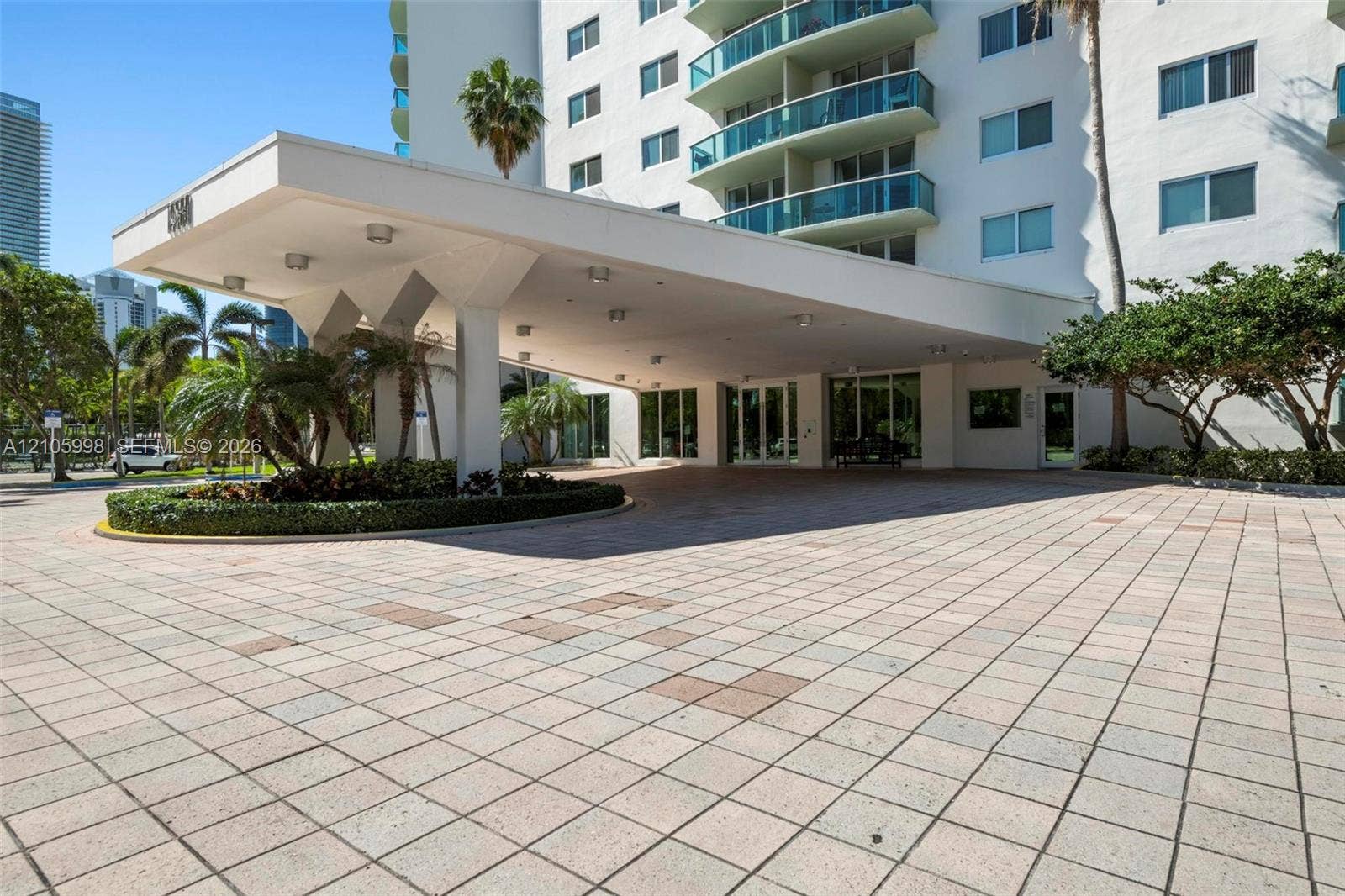 19380 Collins Avenue, #PH-6, Sunny Isles Beach, FL 33160 Photo 31