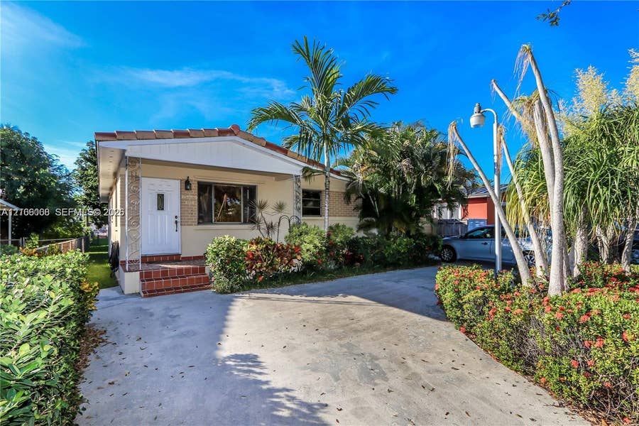 Property photo for 868 W 34th Street, Hialeah, FL