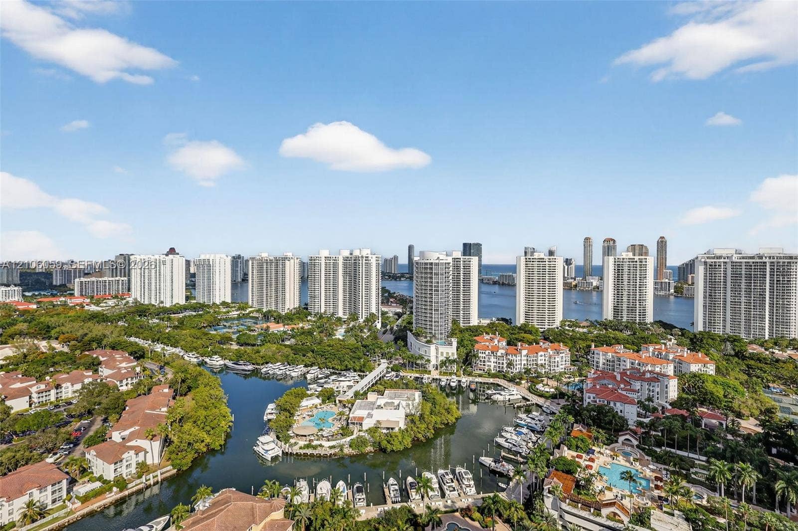 1000 Island Boulevard, #PH9, Aventura, FL 33160 Photo 52